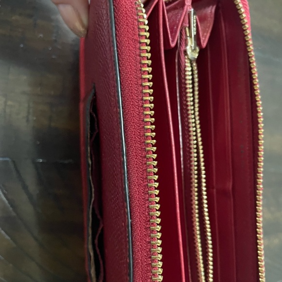 Coach Accordion Red Leather Wallet with Gold Metal - Picture 4 of 14